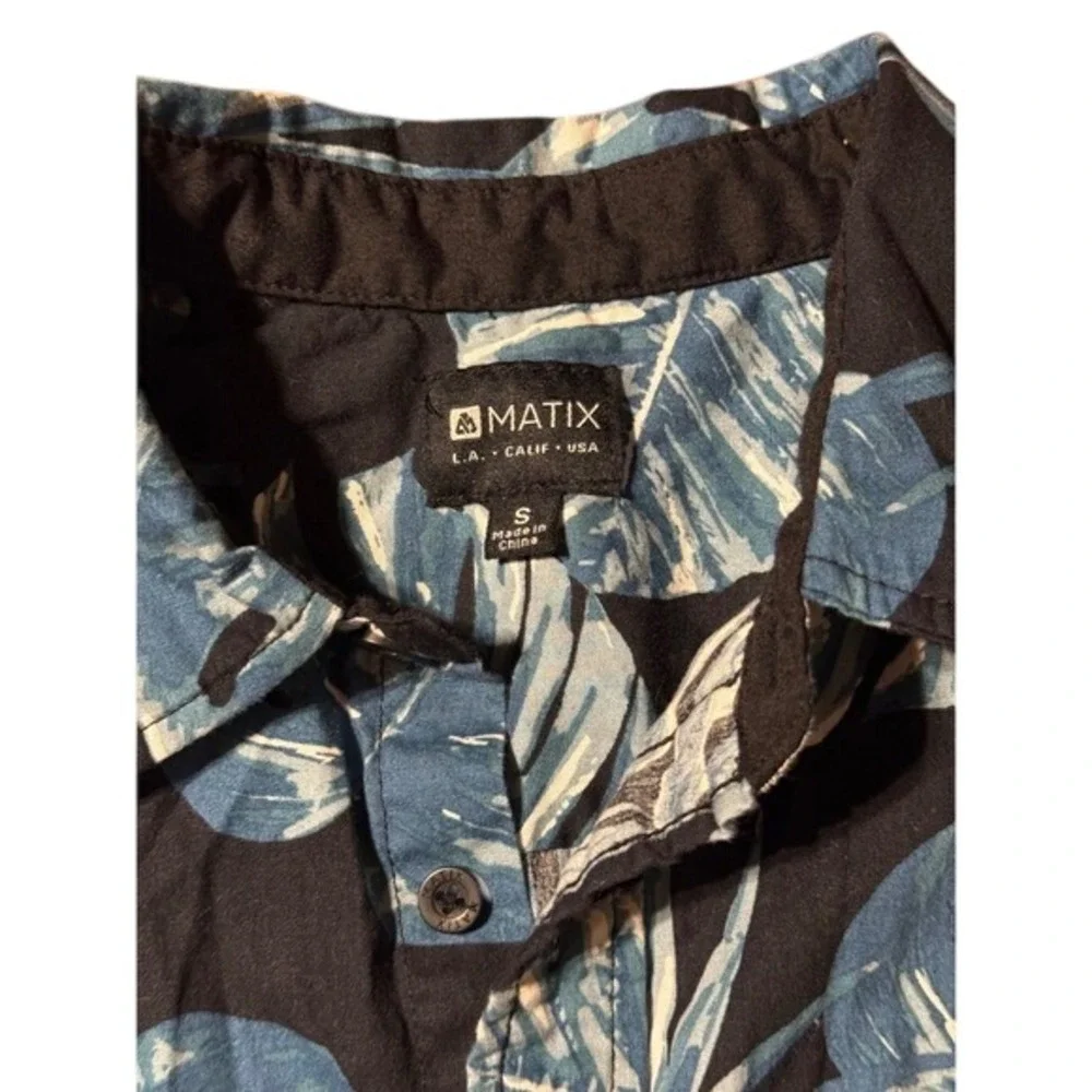 Matix Mens Button Down Shirt Short Sleeve‎ Blue Leaf Print Casual Size S